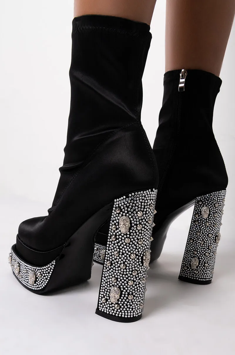 AZALEA WANG DIAMOND SKULL CHUNKY BOOTIE IN BLACK