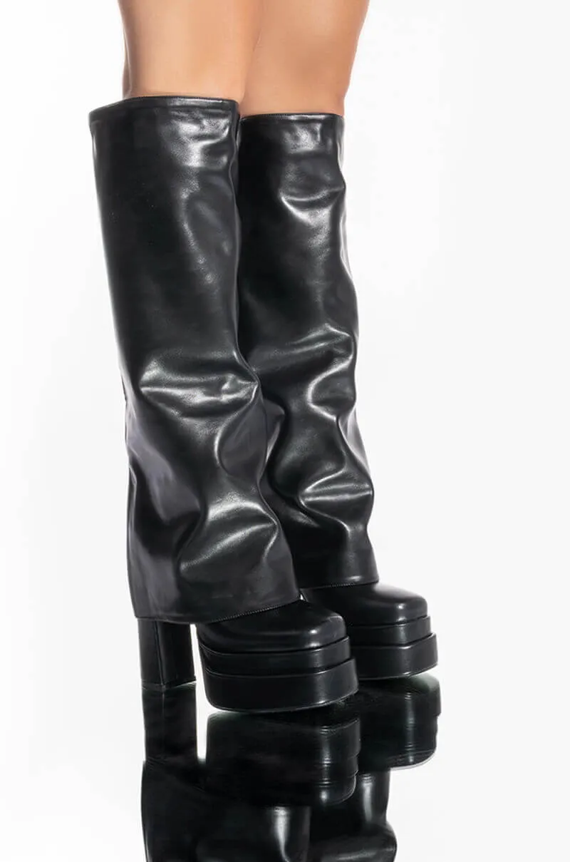 AZALEA WANG INVISIBLE KNEE HIGH FOLD OVER CHUNKY BOOT IN BLACK