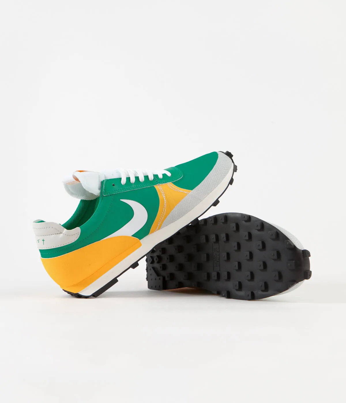 Nike Daybreak Type SE Shoes - Stadium Green / White - University Gold