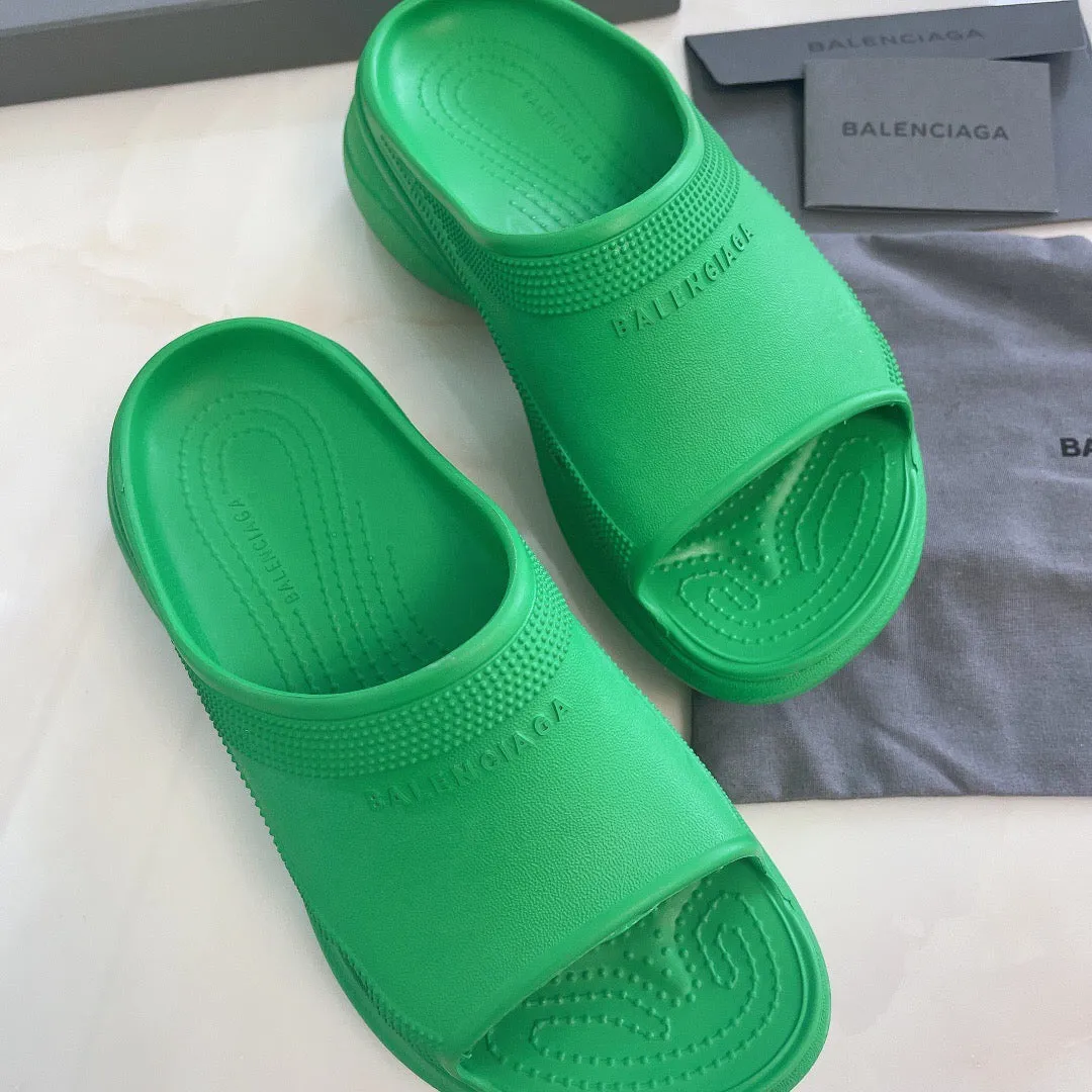 SE1040 BALENCIAGA Women's Pool Crocs™ Slide Sandal / Size5-11