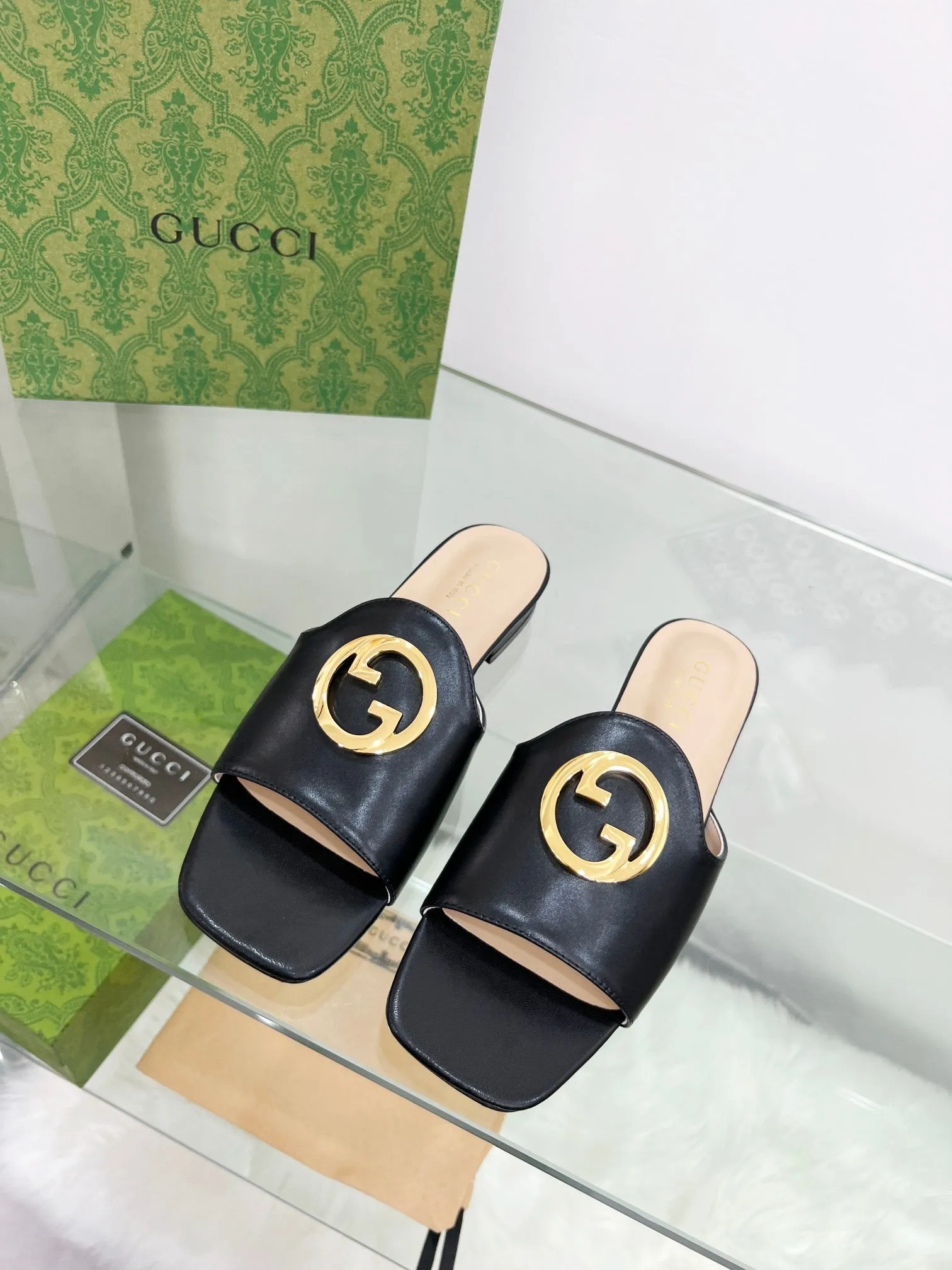 SE1066 Women's Gucci Nojum Blondie Slide /  Size5-12